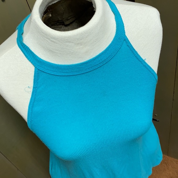 Tri Rocker Tank Top - Picture 2 of 5